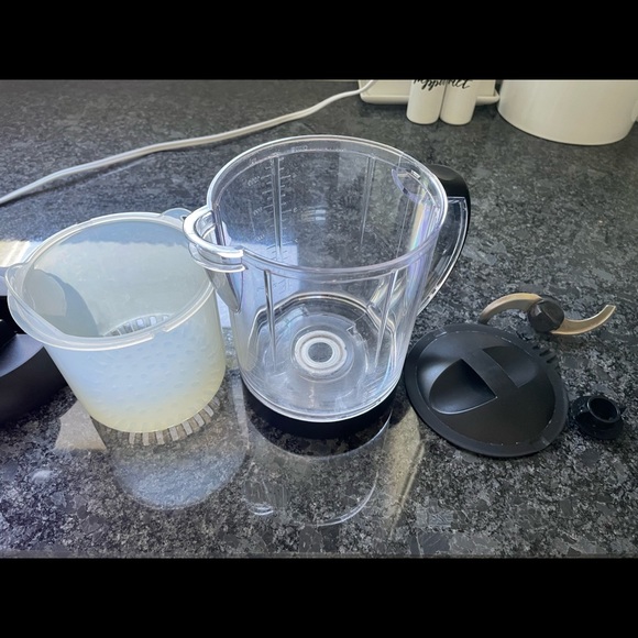 BEABA Babycook 4 in 1 Baby Food Maker, Processor, Steam and Blend, Large 4.5Cups - Picture 4 of 6